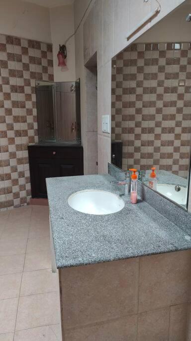 Basti House - Boutique Homestay لاكناو المظهر الخارجي الصورة